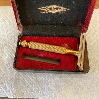 Vintage Gillette Razor ðŸª’ in case