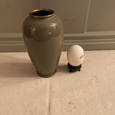 Asian Motif group - Vase & painted egg with stand
