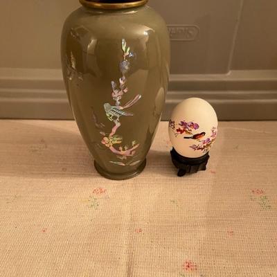 Asian Motif group - Vase & painted egg with stand