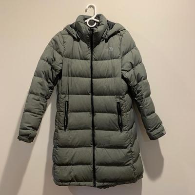 Northface 550 Down Winter Jacket, Womenâ€™s Size M (HC-HS)