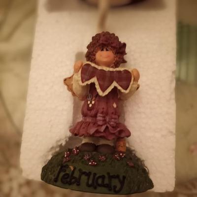 February crazy Mountain tea lamp