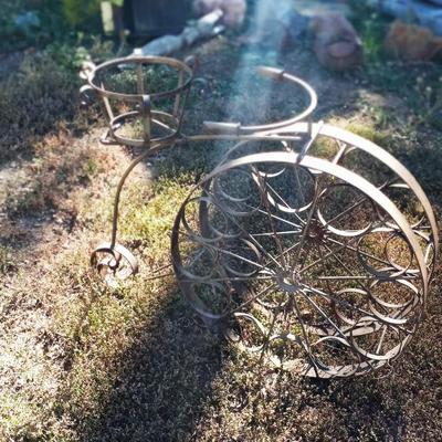 RUSTIC METAL FLOWERPOT TRIKE