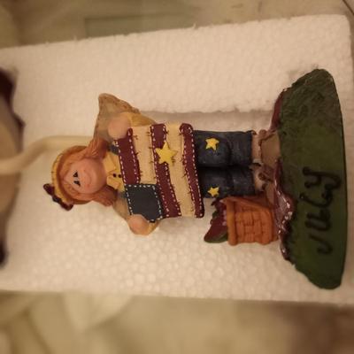 July crazy Mountain tea lamp