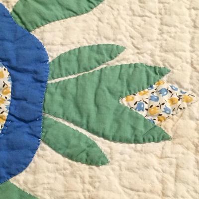Hand Sewn Tulips Floral Quilt Variation - 73
