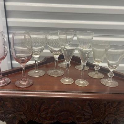 Vintage. Lot of 10 etched cocktail glasses. 5 sets of 2 each.