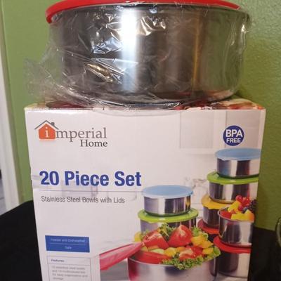 20 PIECES STAINLESS SLEEL BOWLS WITH LIDS