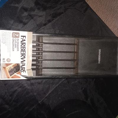 NEW FARBERWEAR IN DRAWER CUTERY ORGANIZER AND KNIVE SET & COOKING UTENSILS
