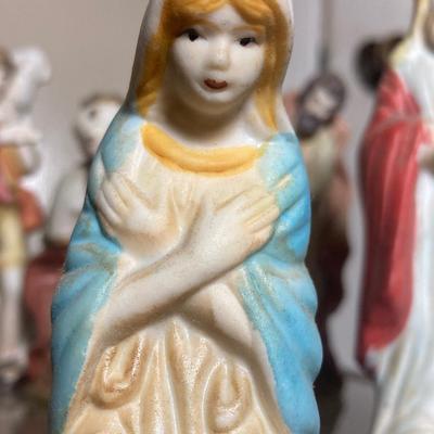 7 vintage ceramic Nativity scene figurines