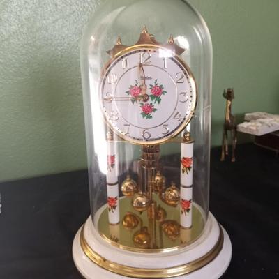 ANNIVERSARY CLOCK AND TABLETOP HEART SIGN