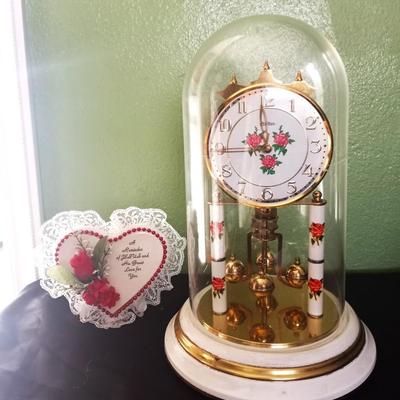 ANNIVERSARY CLOCK AND TABLETOP HEART SIGN