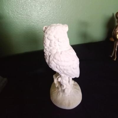 WOODEN HANDMADE MANTLE CLOCK AND CHAULK WARE OWL FIGURINE
