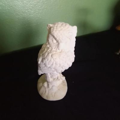 WOODEN HANDMADE MANTLE CLOCK AND CHAULK WARE OWL FIGURINE