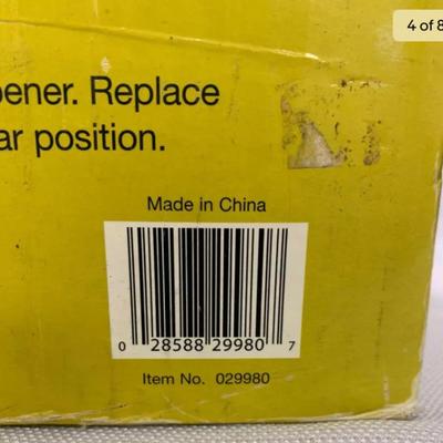 RARE Bon Ton & Elder-Beerman The Connoisseur Countertop Wine Opener - New In Box