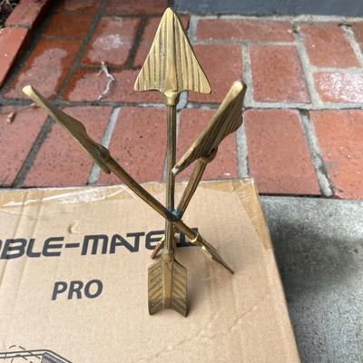 Lot of tools, table and decor