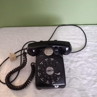 VINTAGE WORKING DIAL PHONE