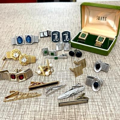 Lot 53 Lot Assorted Mens Cufflinks & Tie Clips & Tie Tac Vintage Swank Silver Gold