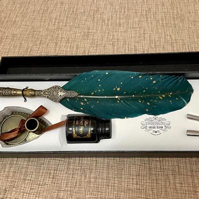 Lot 55 VanGoal Vintage Design Feather Quill Pen In Gift Box
