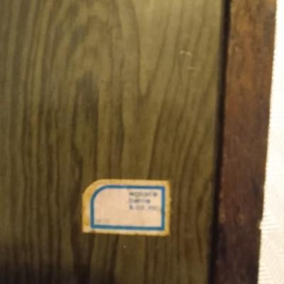 VINTAGE S&P'S AND FRAMED WALL HANGING