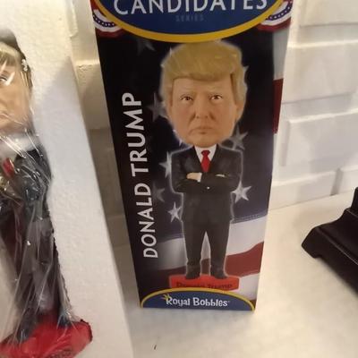 DONALD TRUMP BOBBLEHEAD (IN BOX)