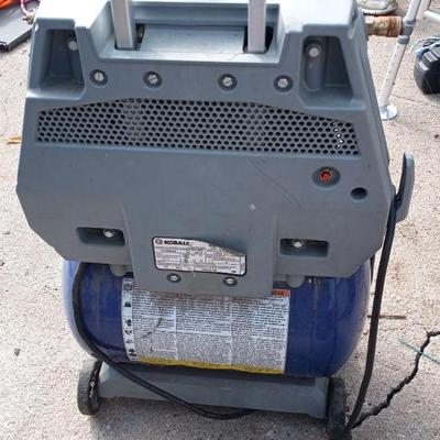 KOBALT 8 GALLON OIL FREE AIR COMPRESSOR