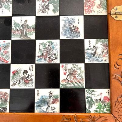 Lot 83 Japanese Designed Chess Board & Pieces Drawer Each Side King Apprx 5" tall