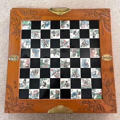 Lot 83 Japanese Designed Chess Board & Pieces Drawer Each Side King Apprx 5" tall