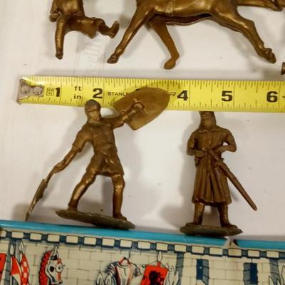 LOT 67  IDEAL KNIGHTS AND TWO METAL WALLS