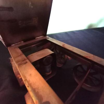 TIN DUMPTRUCK THATS ALSO A MUSICBOX