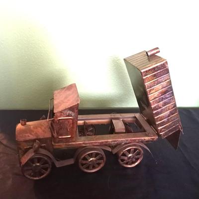 TIN DUMPTRUCK THATS ALSO A MUSICBOX