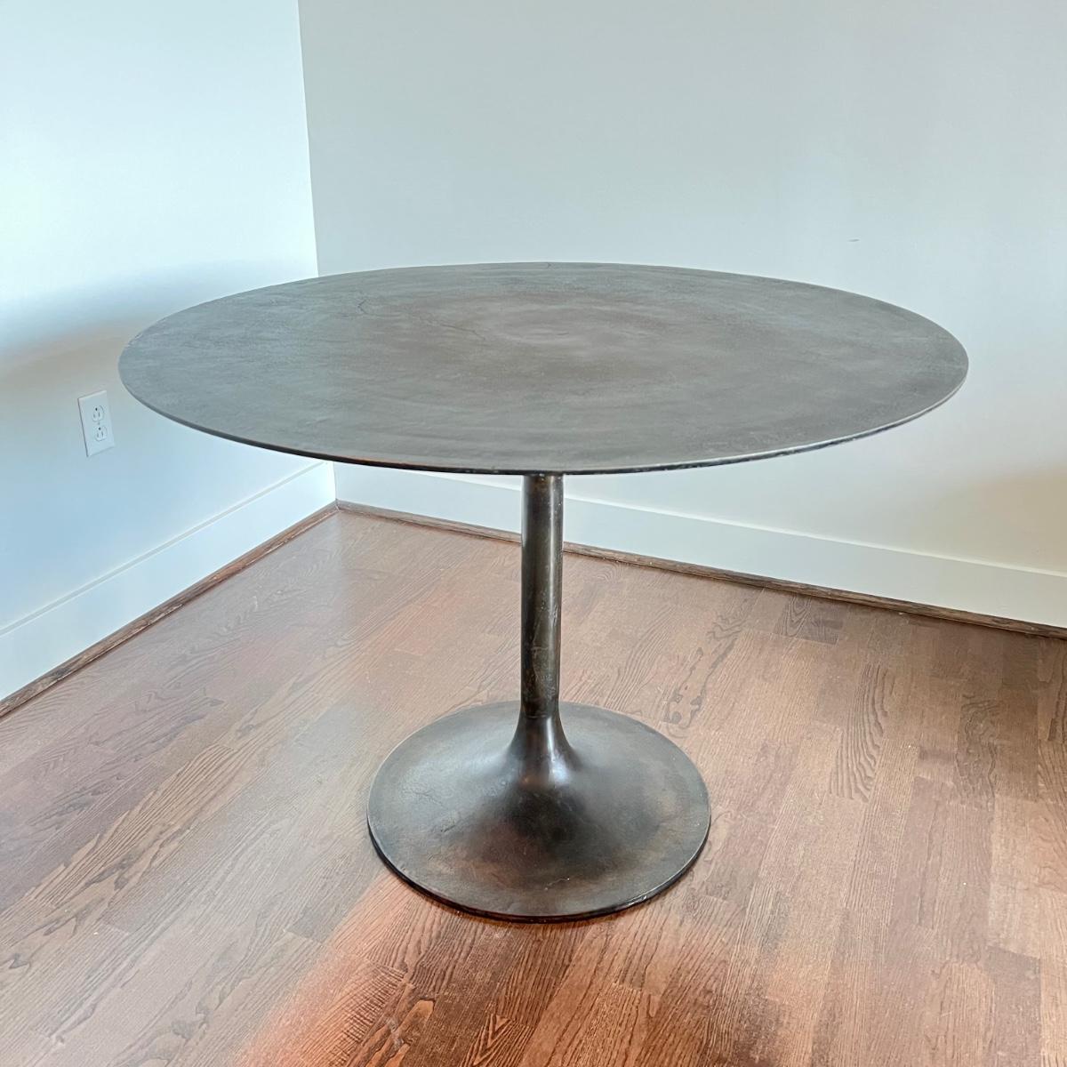 Simone Modern Metal Bistro Table (LRRG)