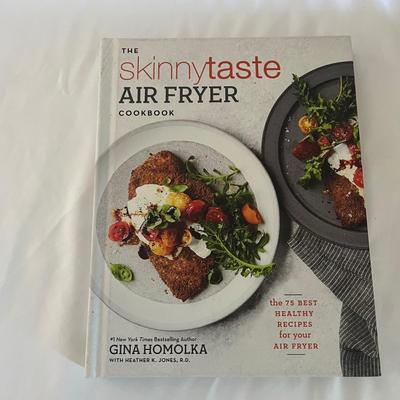 Simple Taste Air Fryer & Cookbook (L-MG)