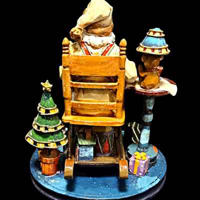 Santa Claus Figurine