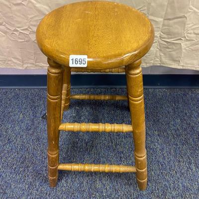 23.5â€ Stool