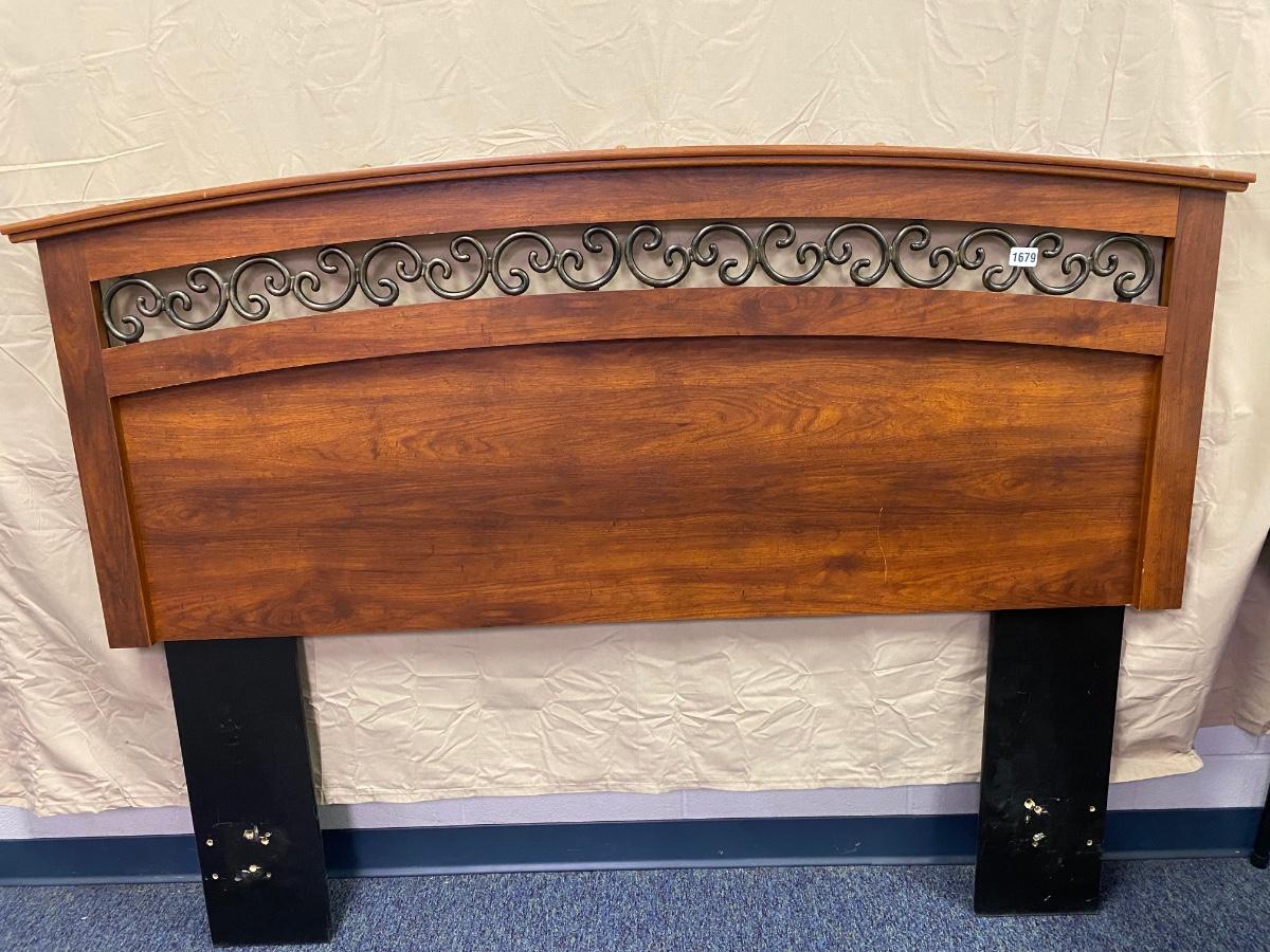 Complete Full Size Bed