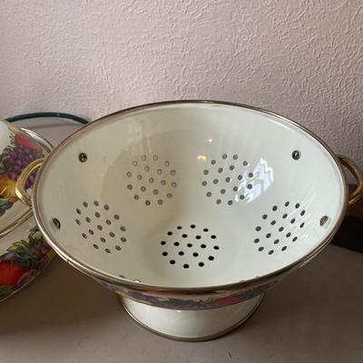 11 piece cornucopia, enameled, steel kitchen set