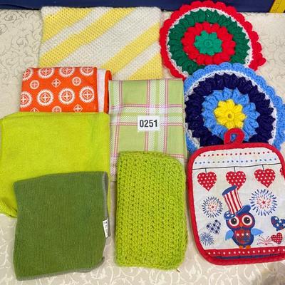 Kitchen Linens