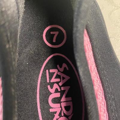 The Beach size 7 Shoes