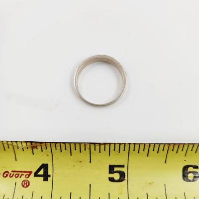 BEAUTIFUL DESIGNED .925 SILVER RING BAND