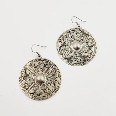BEAUTIFUL SHIELD SILVERTONED EARRINGS