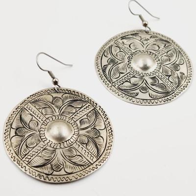BEAUTIFUL SHIELD SILVERTONED EARRINGS