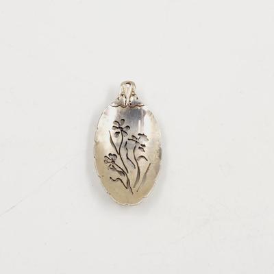 BEAUTIFUL DETAILED SILVER TONED SPOON PENDANT