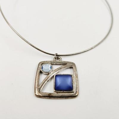 BLUE STONE PENDANT ROUND NECKLACE