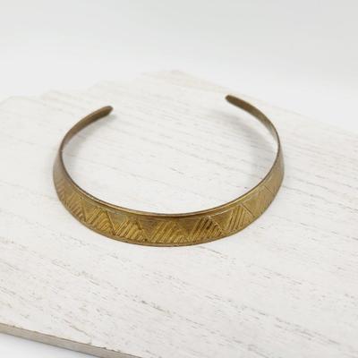 BRASS DETAILED CHOKER NECKLACE