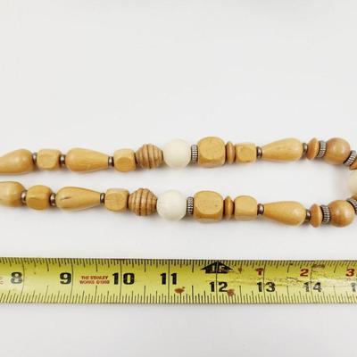 VINTAGE WOODEN BEADED DETAILED NECKLACE