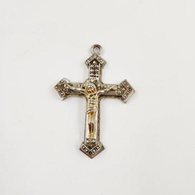 DETAILED SILVER TONED JESUS ON THE CROSS PENDANT