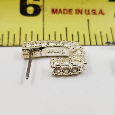 VINTAGE NAPIER GLASS RHINESTONE & SILVER TONED EARRINGS