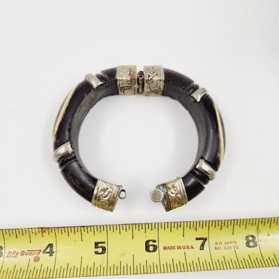 VINTAGE BONE DESIGNED HINDGE & PIN BRACELET