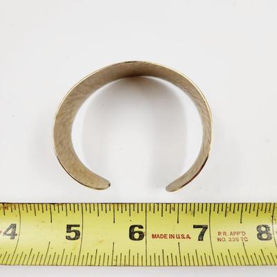 GOLD TONED SHINY CUFF BRACELET