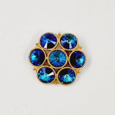 GOLD TONED & BLUE VINTAGE BROOCH