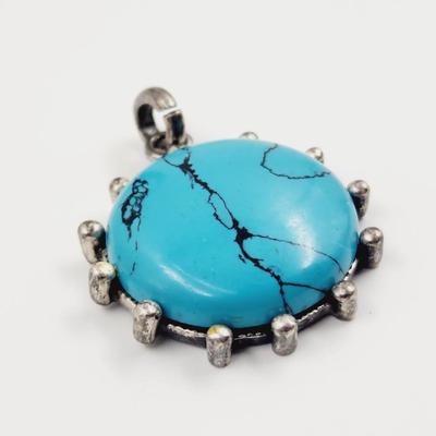 CUTE FAUX TURQUOISE PENDANT